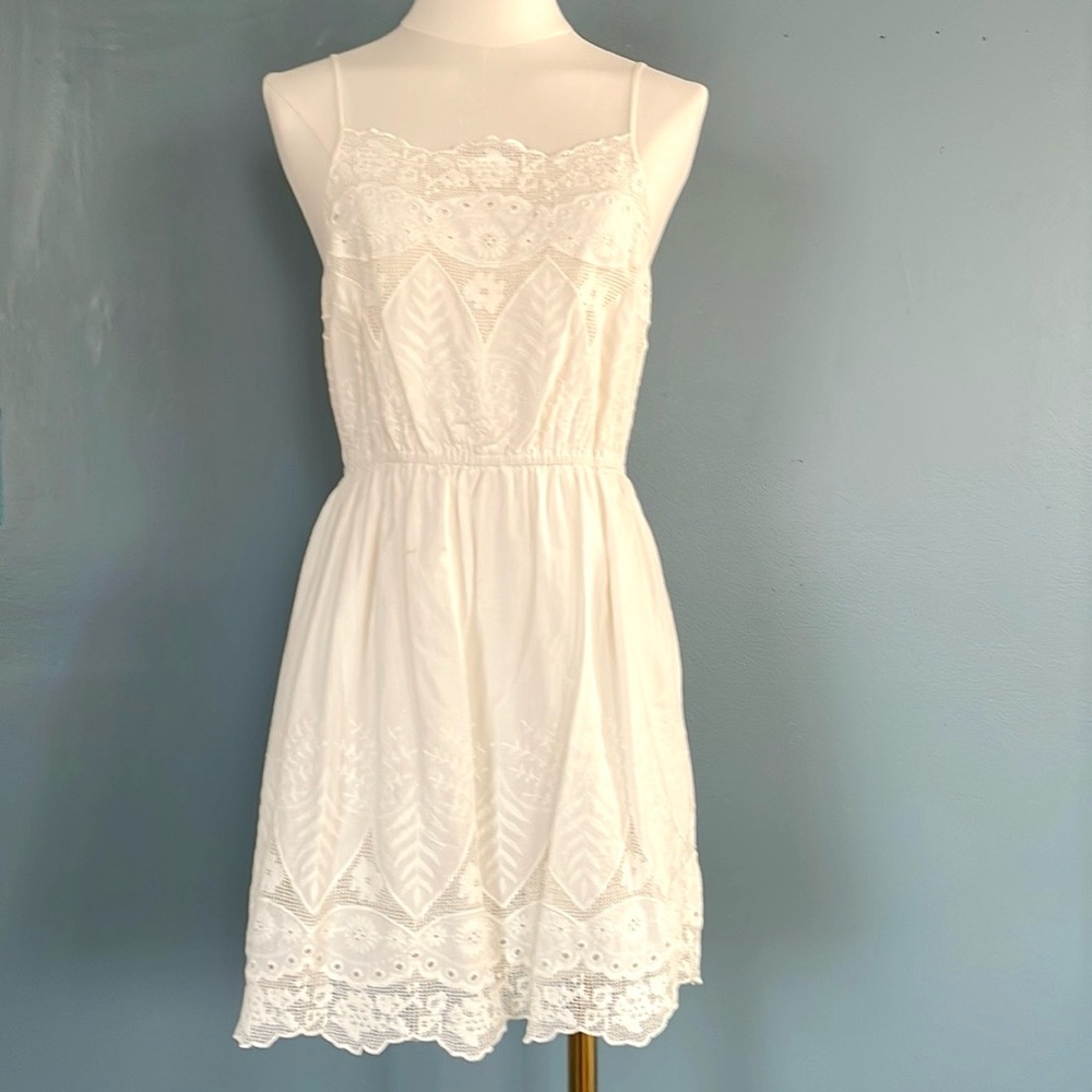 Urban Outfitters Kimchi Blue Annabelle Crochet Embroidered Dress - Picture 2 of 6